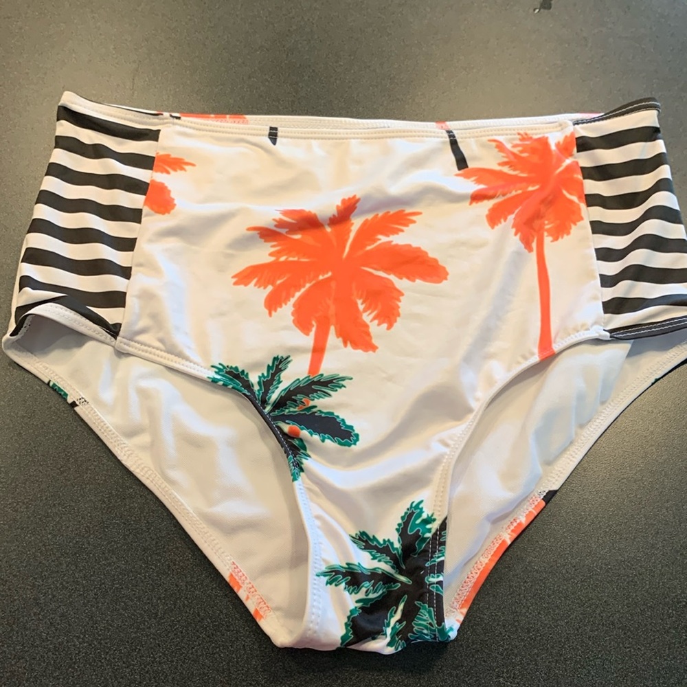Large Swim Bottom